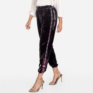NEW Johnny Was Ruah camo embroidered crushed velvet luxe joggers Small